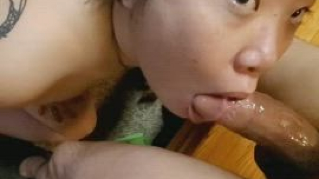 I love deepthroating a big cock!