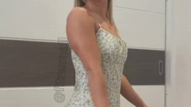 I like my dress better off..