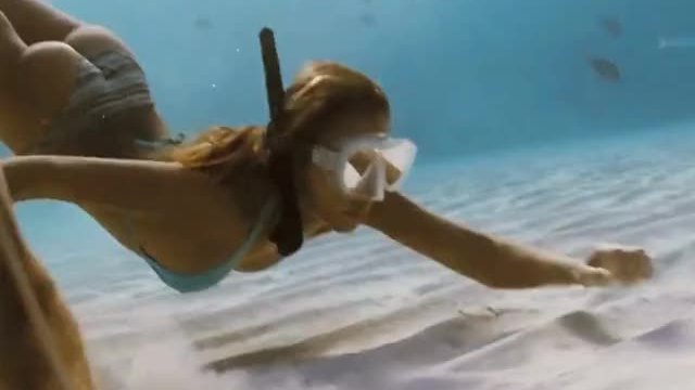 Jessica Alba's magnificent ass