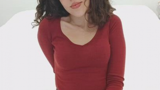 Hello from my kitty and my thick thighs!