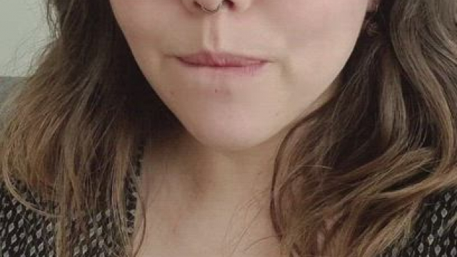 [Gif] Do you like DDs on cute girls?