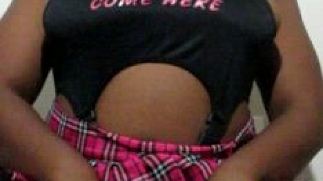 I need a top that says CUM here