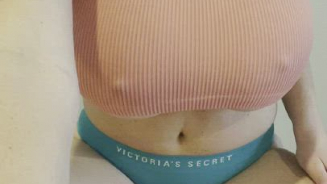 Does this shirt make my boobs look big? (drop)