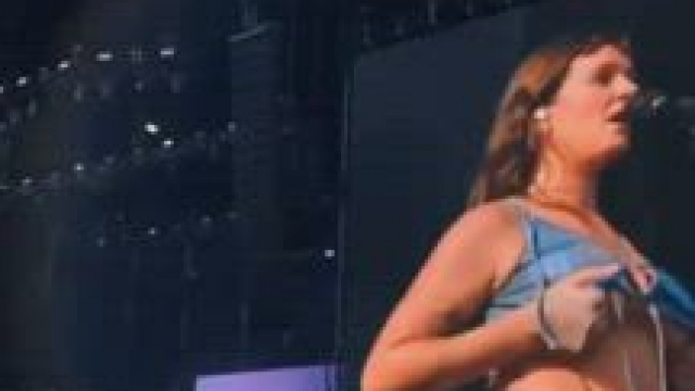 Flashing Public TikTok Porn GIF by twistedlizard