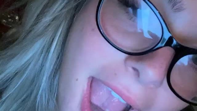 Was giving him a goodbye hug which turned into a good bye blow job on his front 