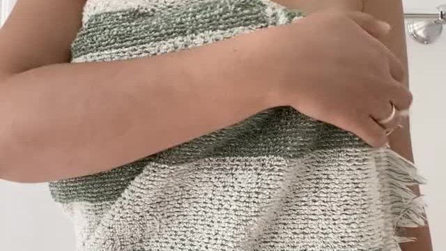 Ooops.. wanted to show you my boobs anyways ;)