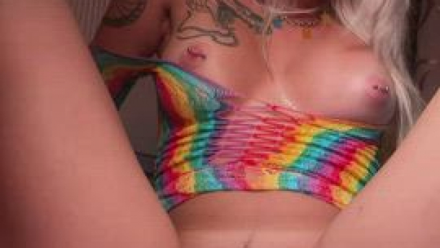 My pussy makes such sweet juice