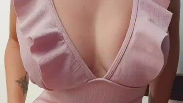 Let's settle this once and for all: natural tits or fake tits
