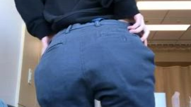 im so sick of hospital food…lemme eat ur cum?