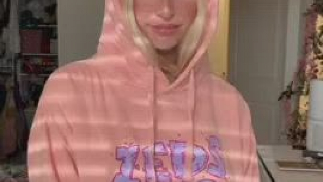 Wouldn't you love to get lost in these tits