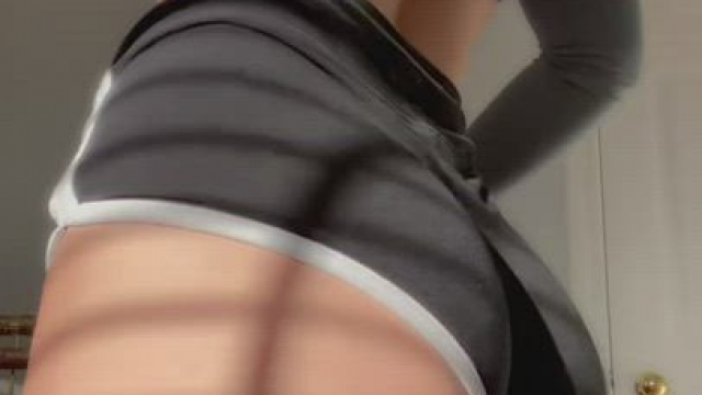 I’m just 4’11 but this ass will make your cock explode