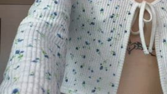 I'm a devilish little Asian brat! Wanna test me? <3