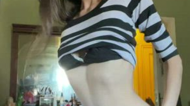 Someone order a lil booty for breakfast?