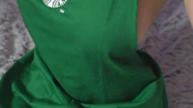 Beautiful barista wants to show you her titties ;)