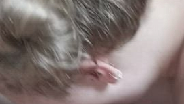 Hubby loves the way I say hi to our friends!