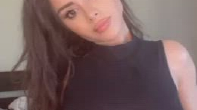 Pretty face &amp; some pretty titties