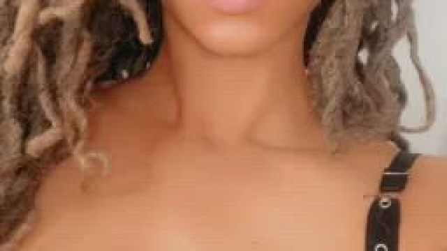 These tittys need some urgent care