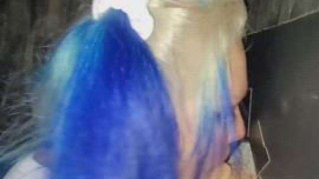 Listen to her pull his nut out