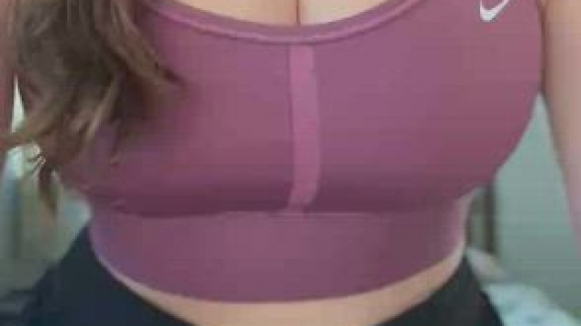 here's what the guys at the gym don't get to see ;)