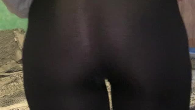 Enjoy my thiccccnesss 