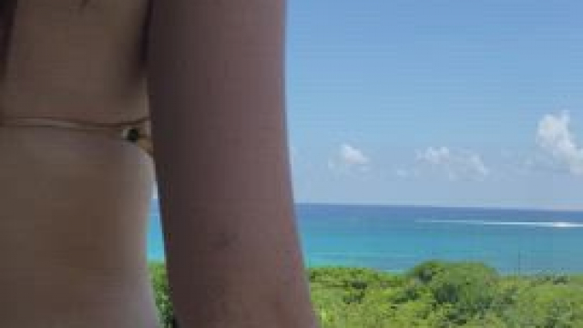 I need a travelbuddy who can screw the shit out of me on this balcony.. where eve