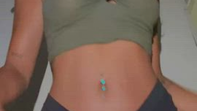 Would you put your head between these Pakistani thighs? (F)