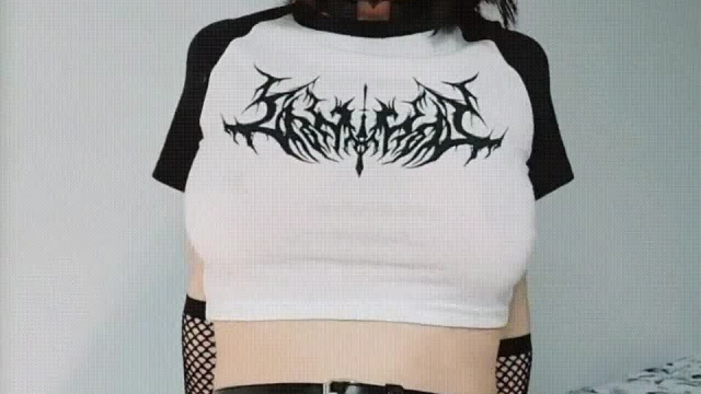 Let me be your goth mommy pls :)