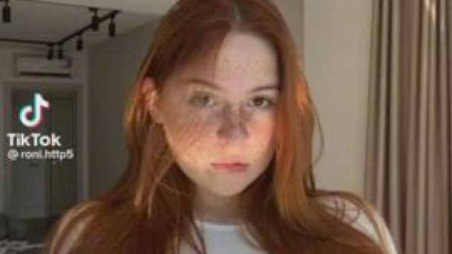 White shirt bouncing