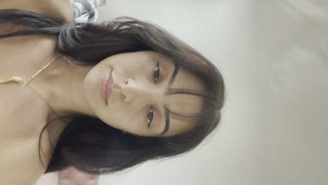 Do my natural curves turn you on? [Gif]