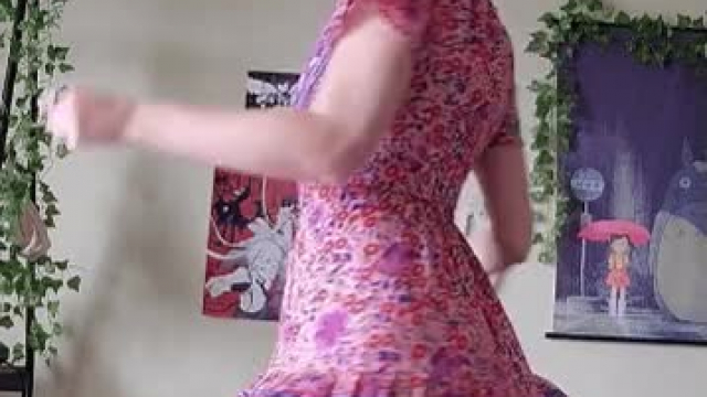 A nerd has to take a lil dance break now and again ???? [f]