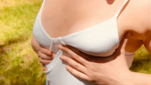 Does man also like smaller boobs