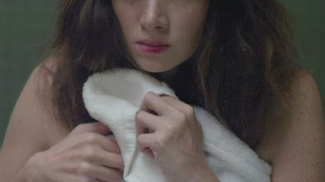 Sara Malakul Lane nervously revealing her big plots in Sun Choke (2015)