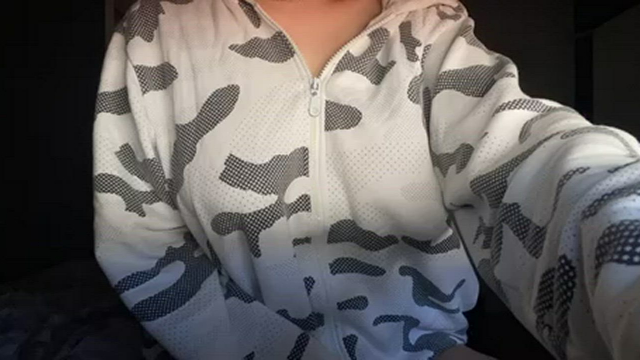 Squeeze my boobs please [19]