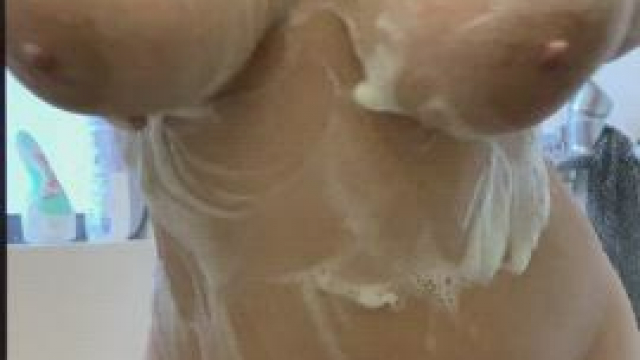 Do you like thick girls with massive tits?