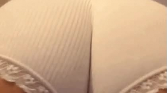 Do you like latina’s with bubble butts