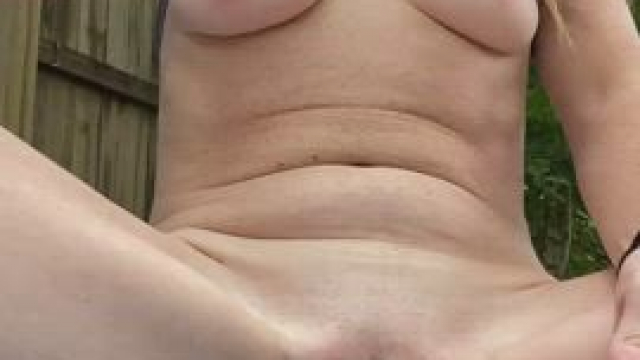 Squirting outside is my new favorite thing