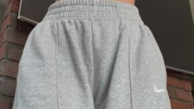 Playing with my pussy makes me so horny