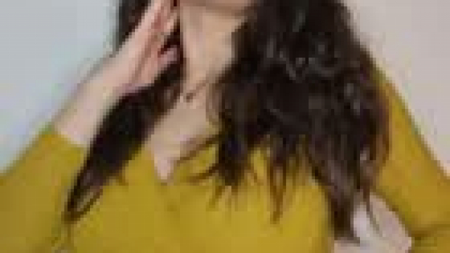 (18) If 5 people like it, I'll finger myself