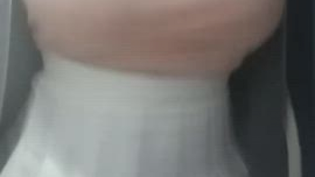 small frame with big tits <3 [OC] [Drop]