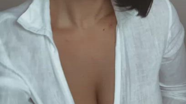 [f] wanna play with my tits ?