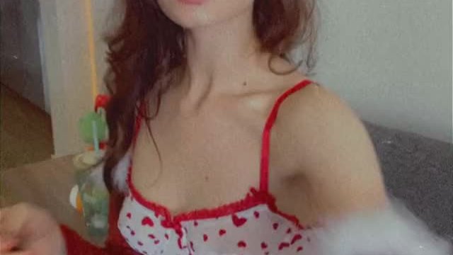 Would u entertain mrs. claus while Santa’s away?