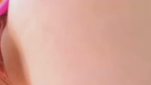 Let’s make home porn stretching my holes ?