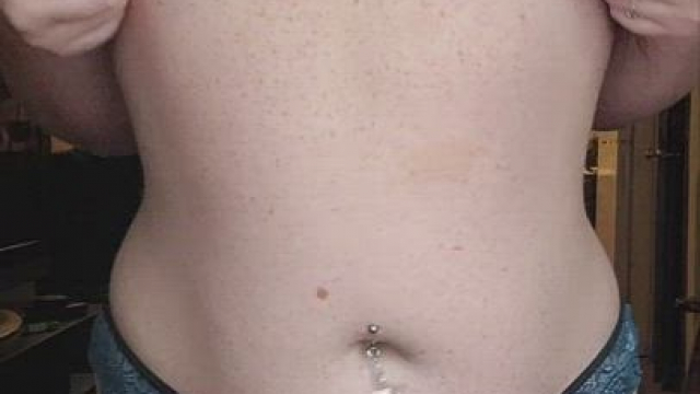 [gif] wanna suck on my ghosties?