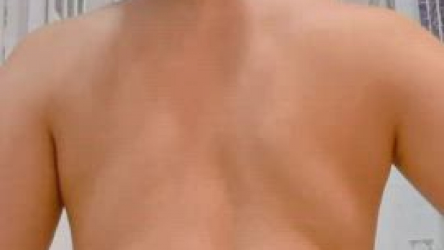 Do men still eat pussy? The water is warm...