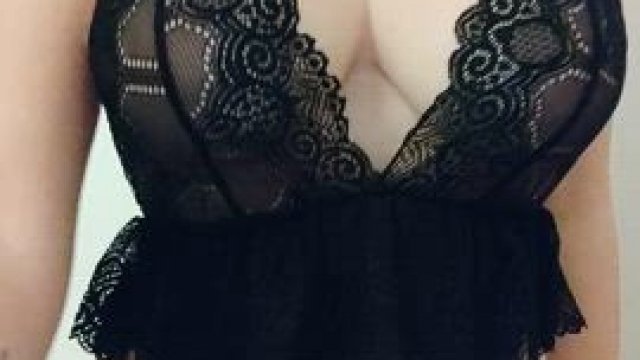 (OC) If atleast 1 person masturbates to my Swedish natural tittys today I'll be 