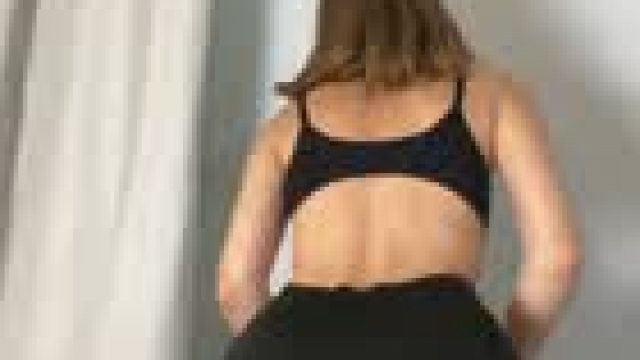 I want to let one lucky Redditor cum on my ass multiple times [f]