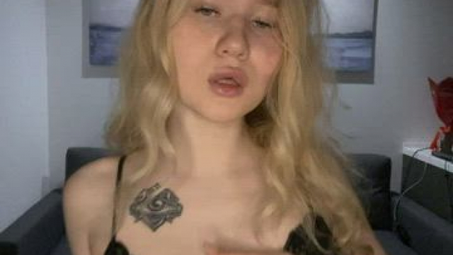 just wwanted to show reddit my nice little tits