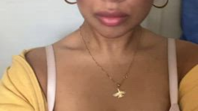 if only my uncle new what his 19yo arab teen niche was wearing underneath