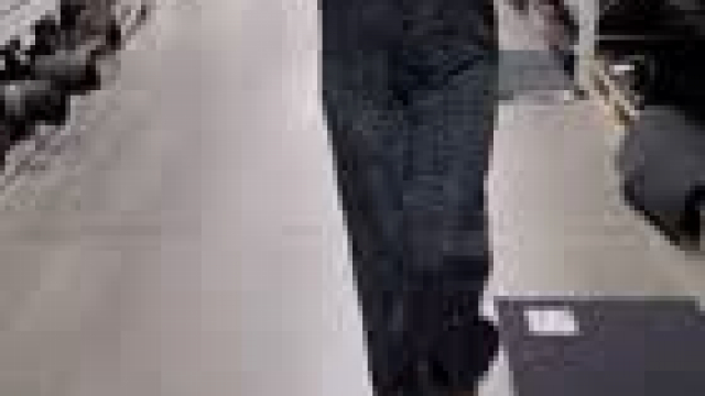 I am a risky girl [GIF]