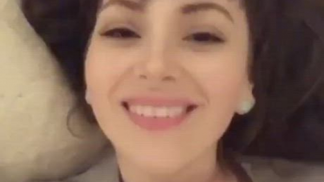 Wanna entertain me for a while?